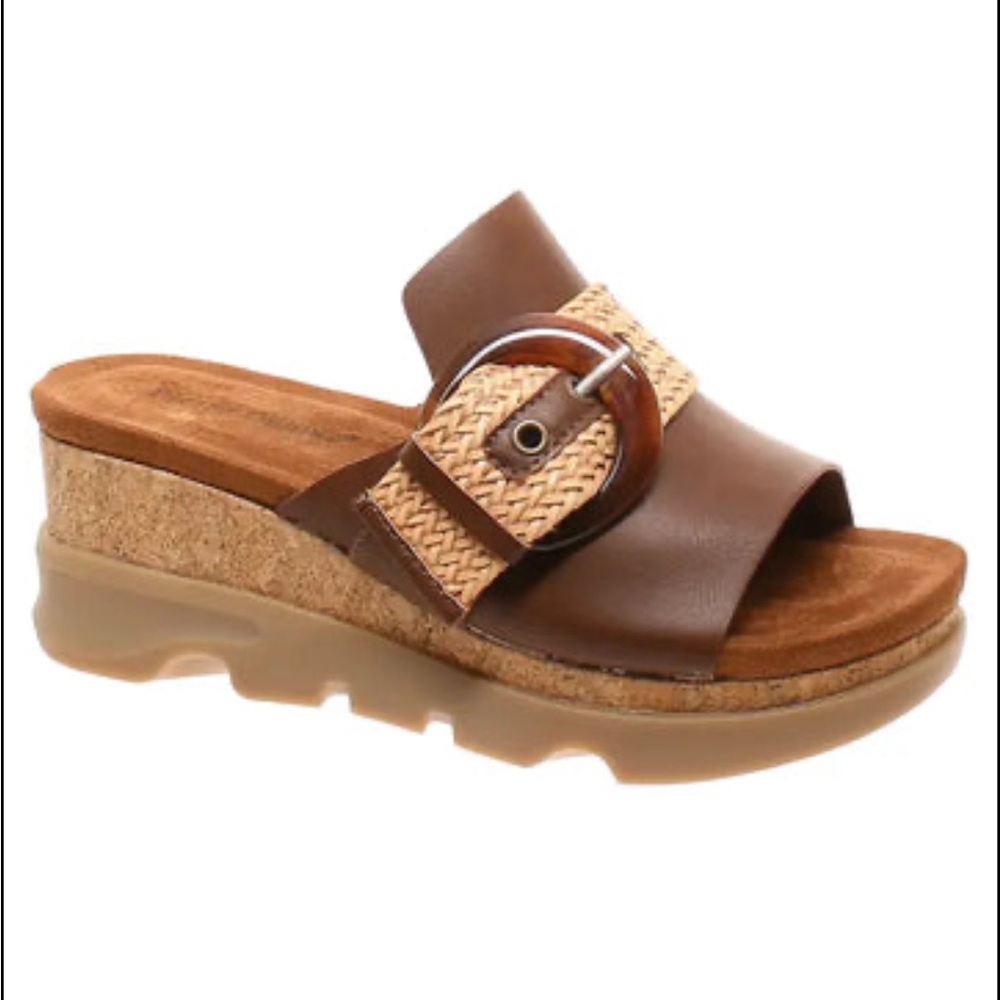 Pierre Dumas Brown and Tan Mules - Picture 3 of 3